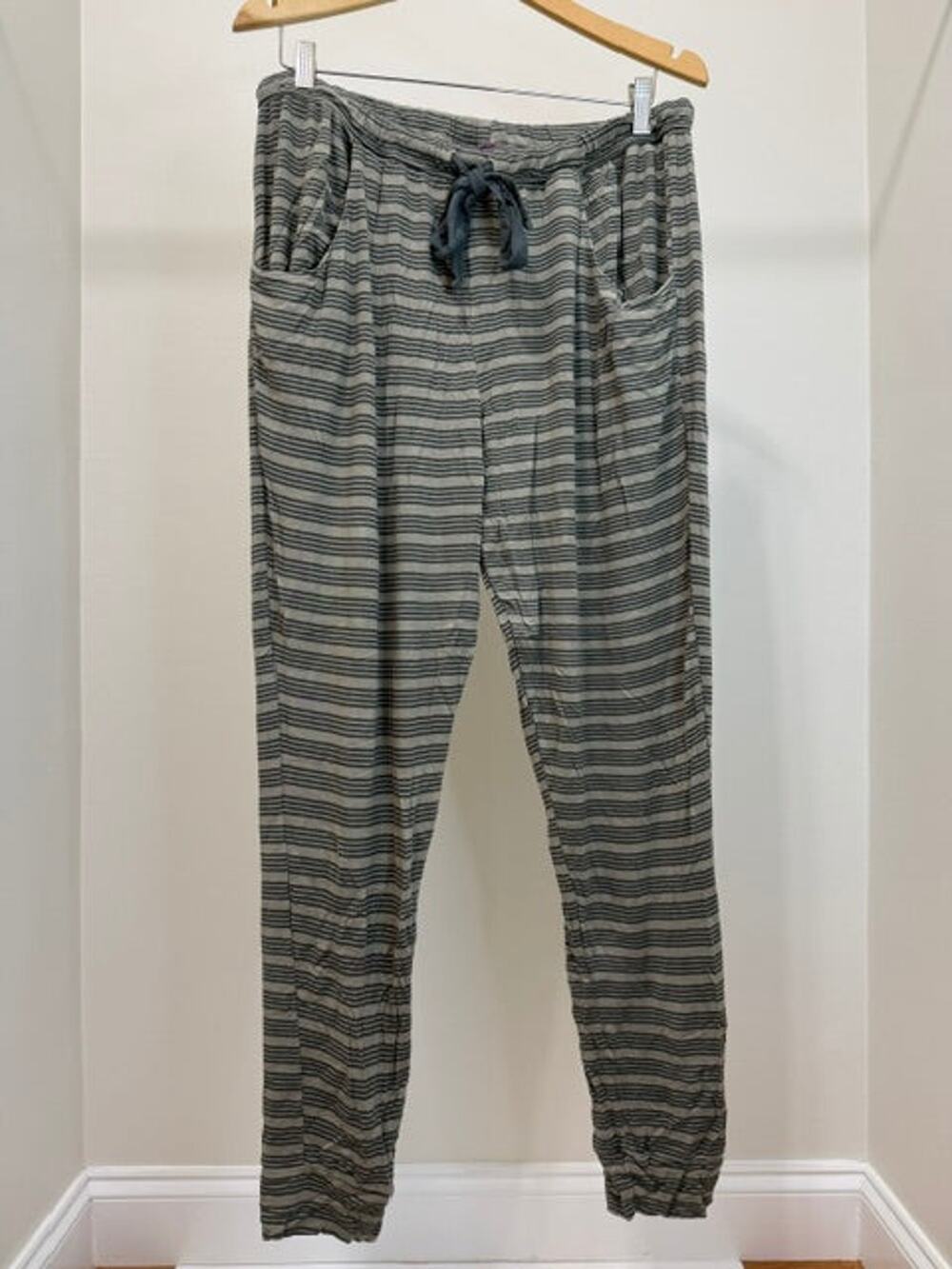 Adore Me Stripe Jogger Lounge Pants Gray Sz0X (12-14)